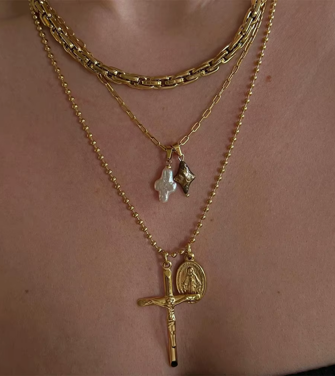 Pearl Cross Necklace | 18k Gold