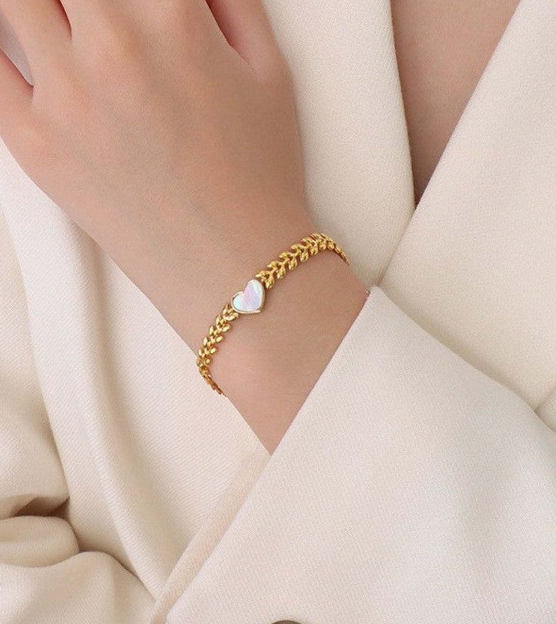Nacre Heart Bracelet | 18k Gold