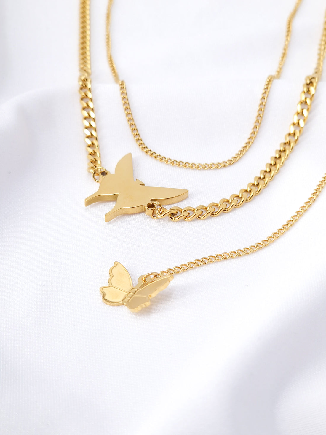 Butterfly Pendant Necklace | 18k Gold