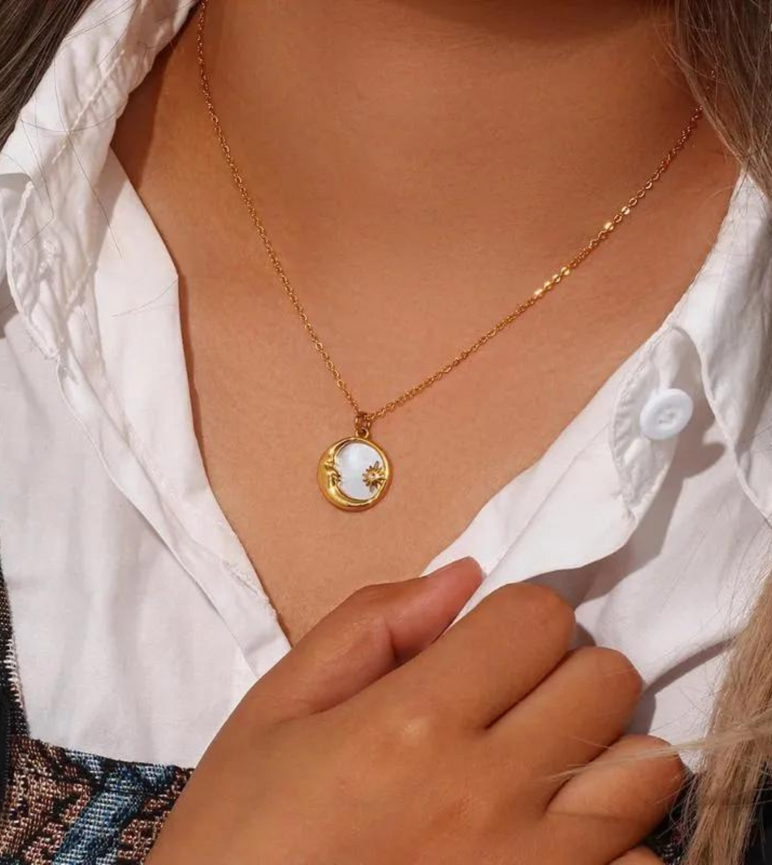 Nacre Celestial Necklace | 18k Gold