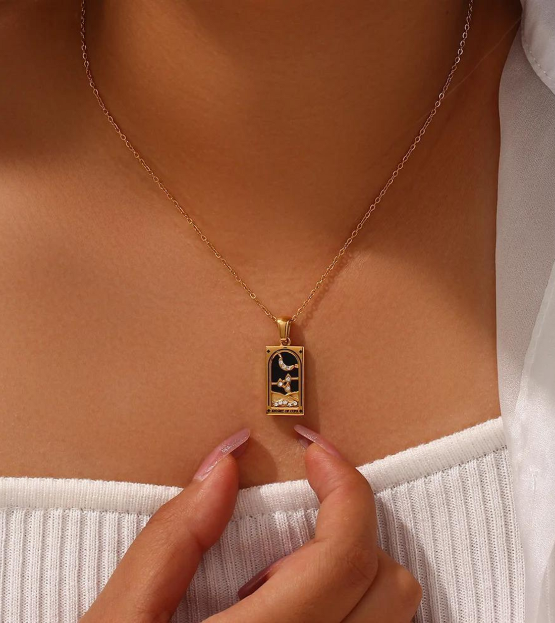 Knight of Cups Tarot Necklace | 18k Gold